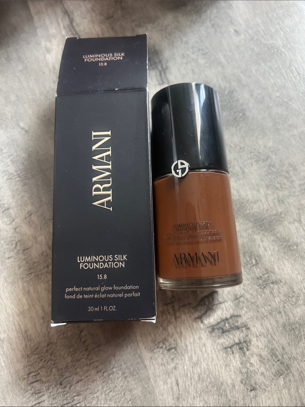 Giorgio Armani Luminous Silk Foundation - Deep Brown